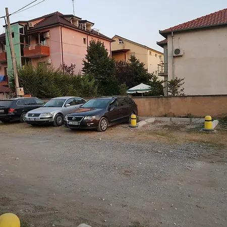 Kraja * Velipojë